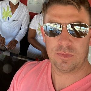 Meet your Posher, Joe